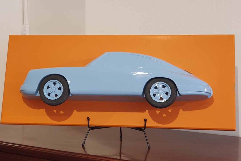 Sculpture demie Porsche 4 Philippe Guegan Art Moteur
